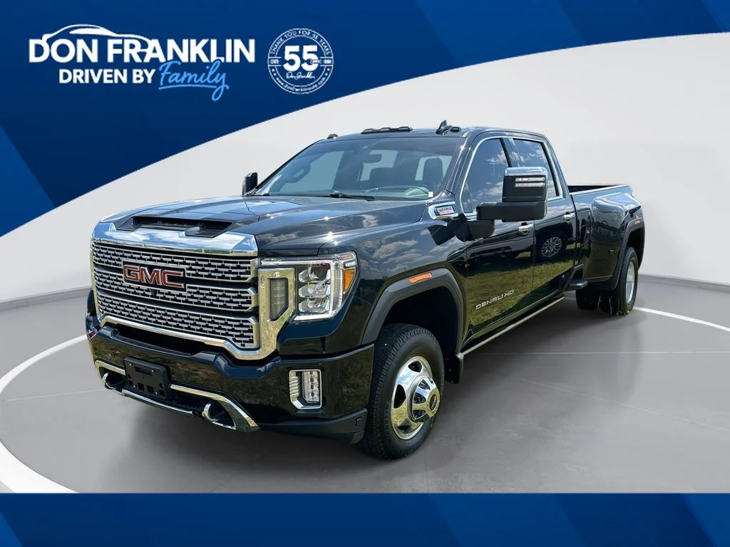 2023 GMC Sierra 4WD Crew Cab Long Box DRW Denali's photo