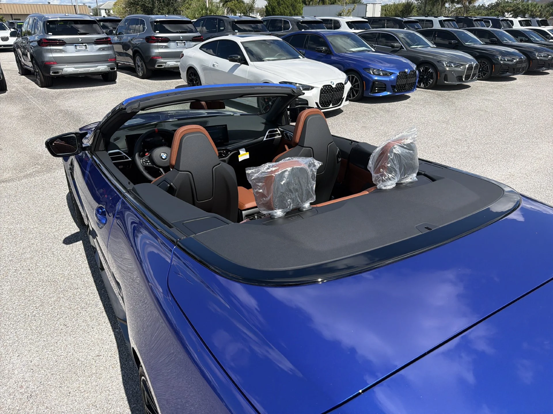 New 2027 Portimao Blue Metallic BMW Competition image 35