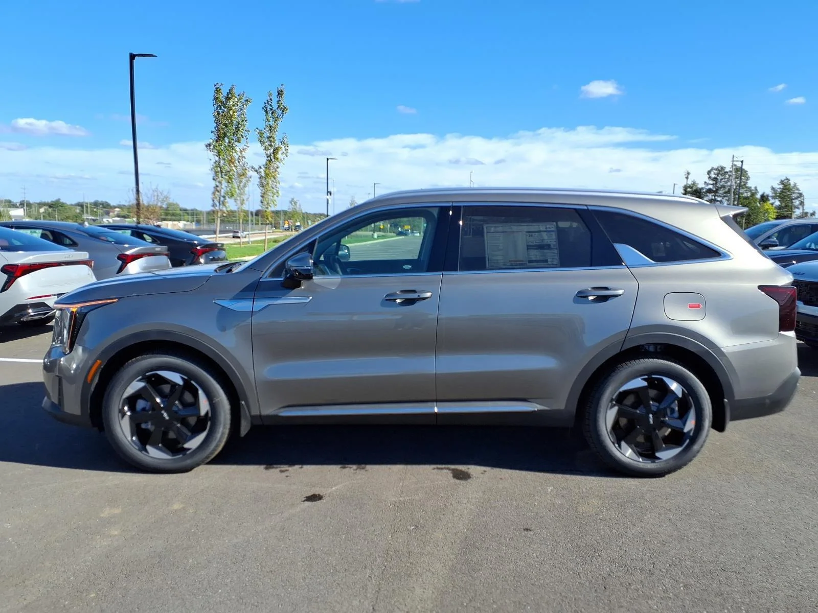New 2026 Volcanic Sand Kia EX image 16