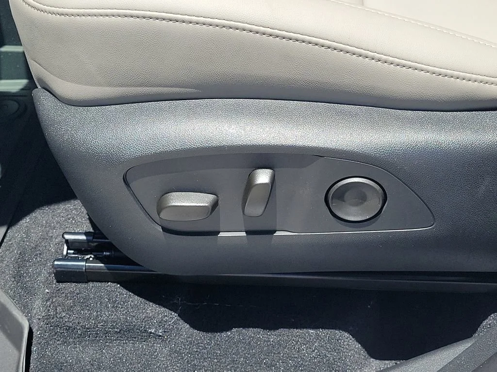 New 2026 Summit White GMC Elevation image 16