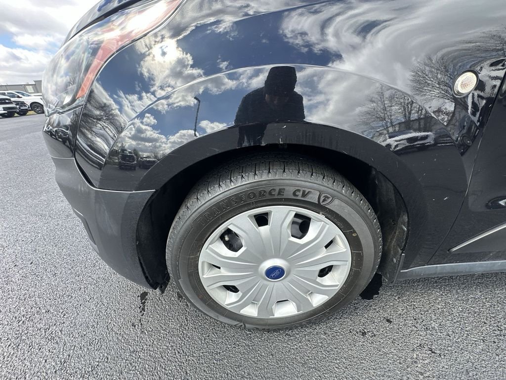 Used 2022 Black Ford XL image 16