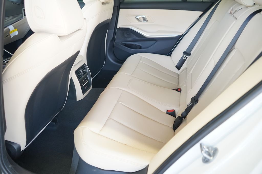 Used 2026 White Metallic BMW 330i image 20