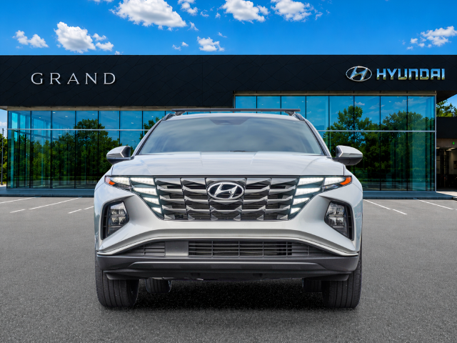 Used 2023 Silver Hyundai SEL image 9