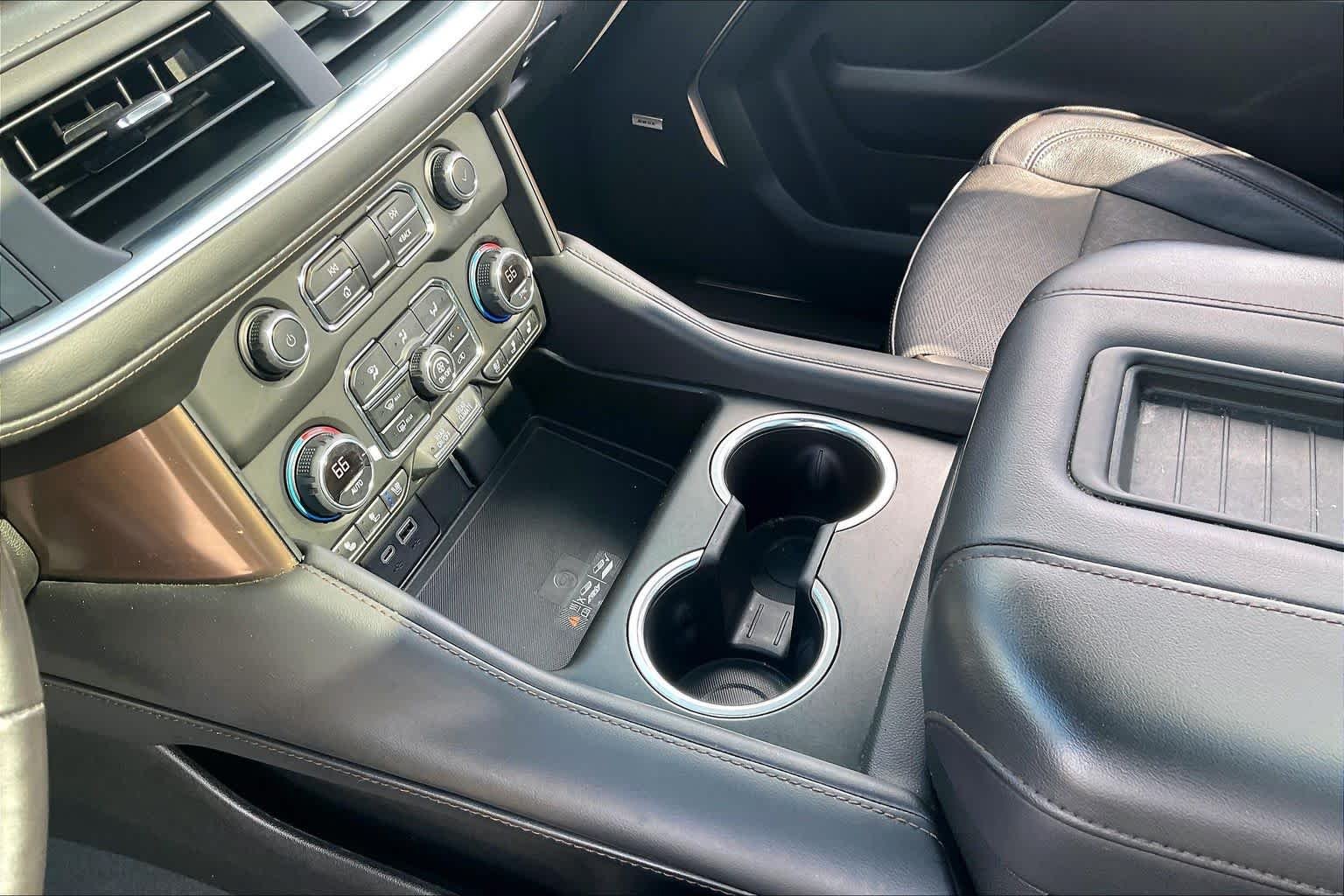 Used 2022 Black Chevrolet High Country image 15