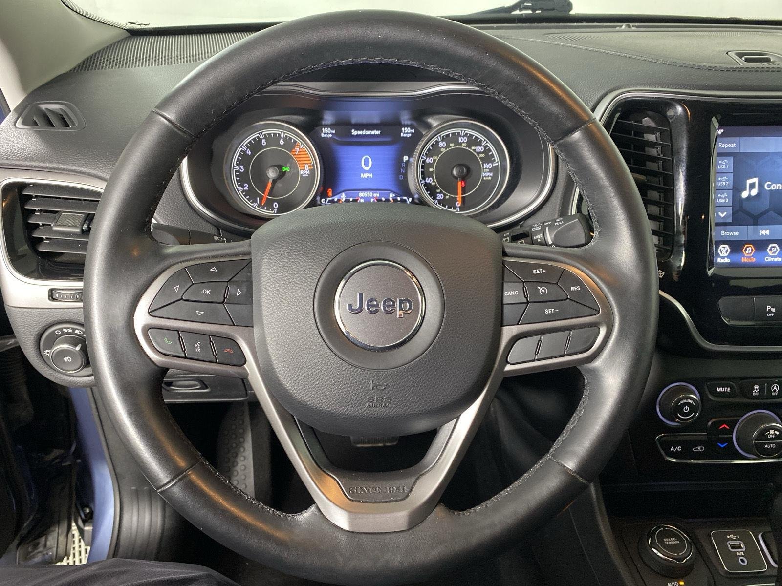 Used 2019 Blue Shade Pearlcoat Jeep Limited image 14