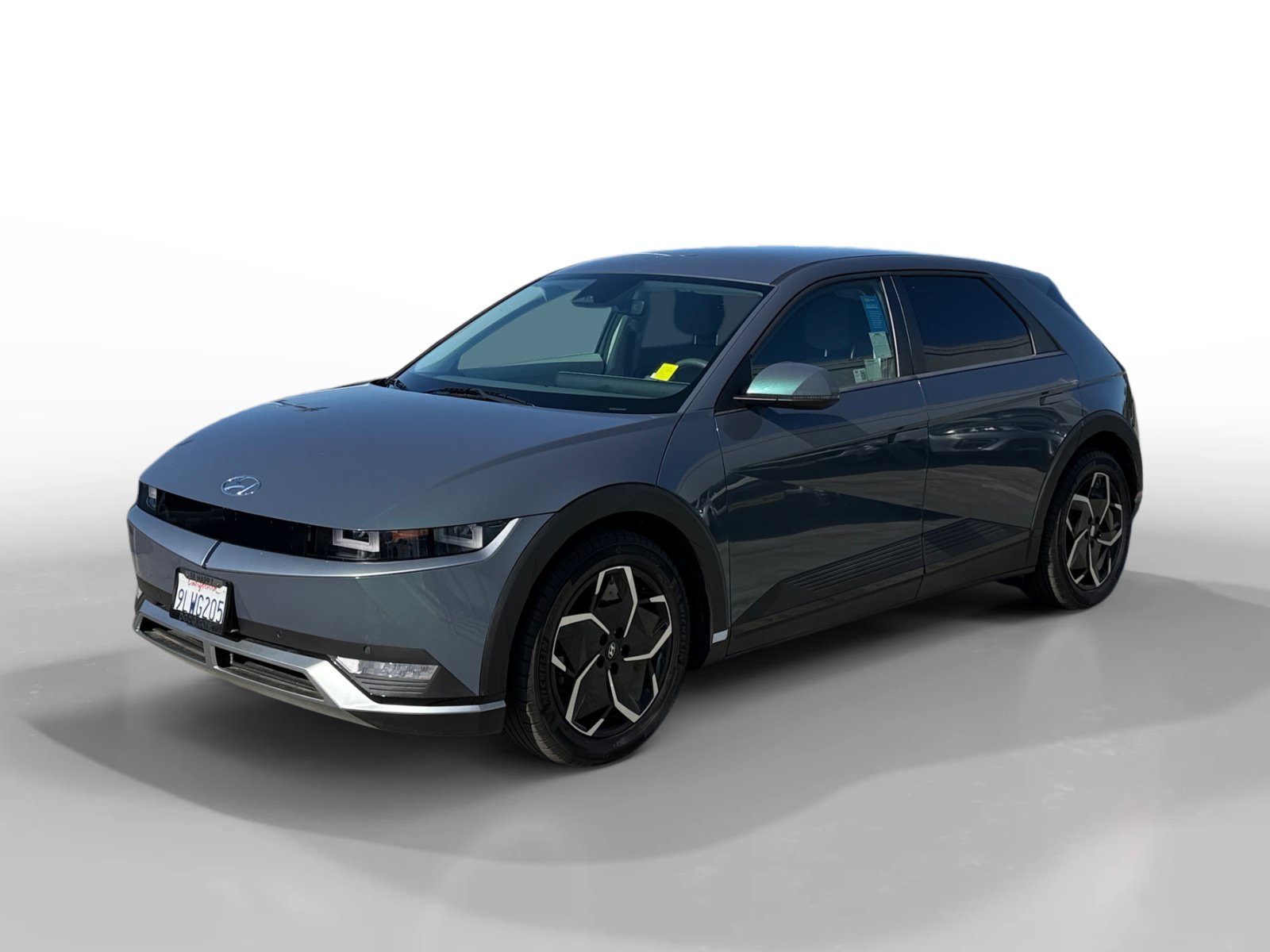 Used 2024 Teal Hyundai SEL image 1