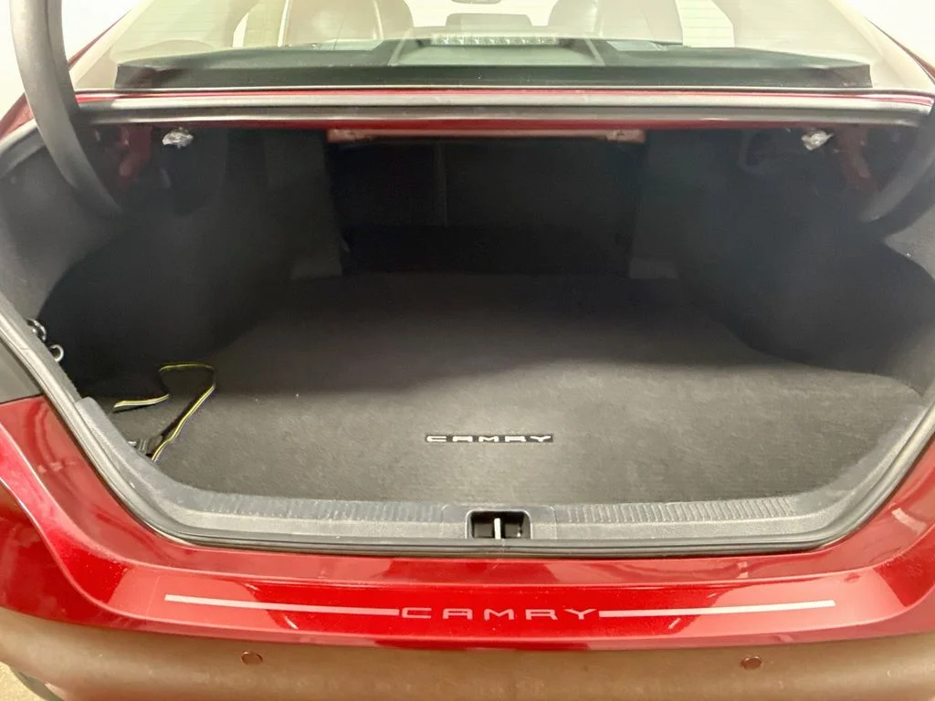 Used 2022 Ruby Flare Pearl Toyota Hybrid XLE image 27