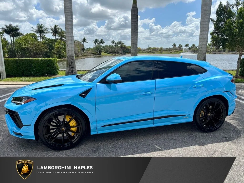 2024 Lamborghini Urus 4.0 V8 S's photo