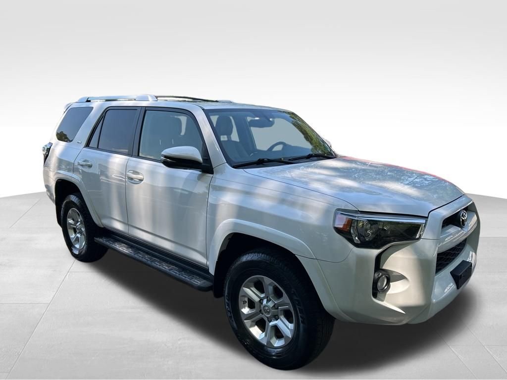 Used 2018 White Toyota SR5 Premium image 8