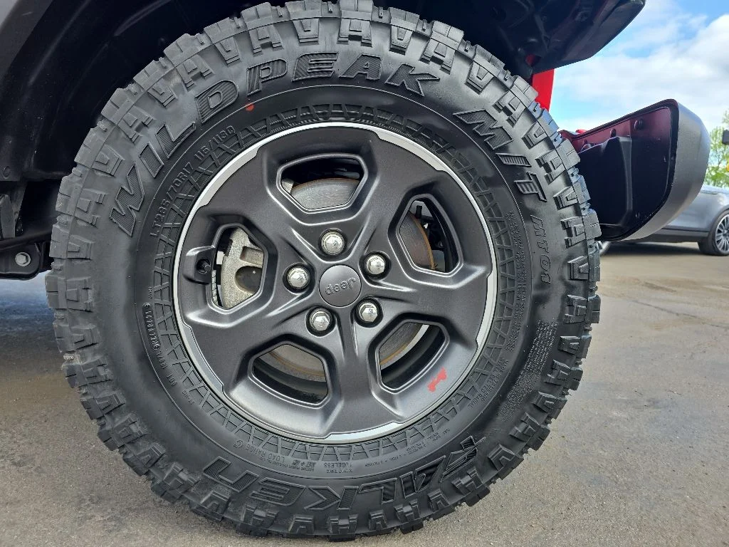 Used 2021 Red Jeep Rubicon image 9