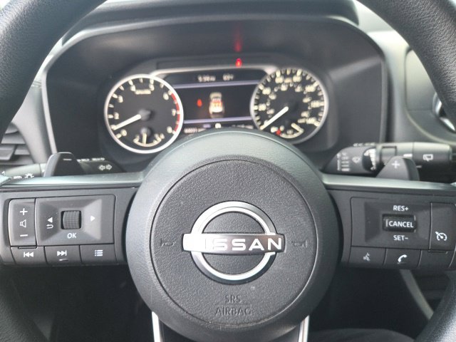 Used 2024 Silver Nissan S image 22