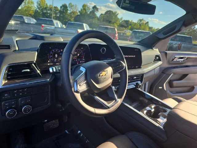 Used 2026 White Chevrolet LT image 18