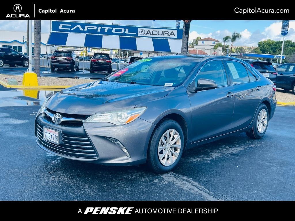 2017 Toyota Camry LE