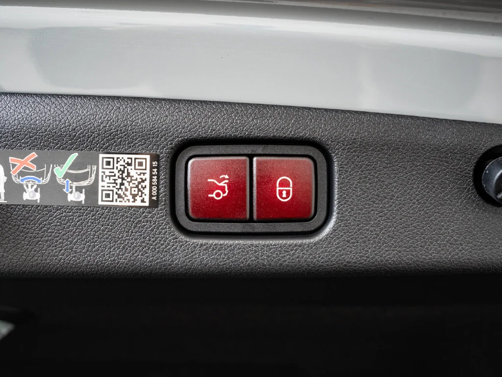 New 2026 Manufaktur Alpine Gray Mercedes-Benz E 350 image 22