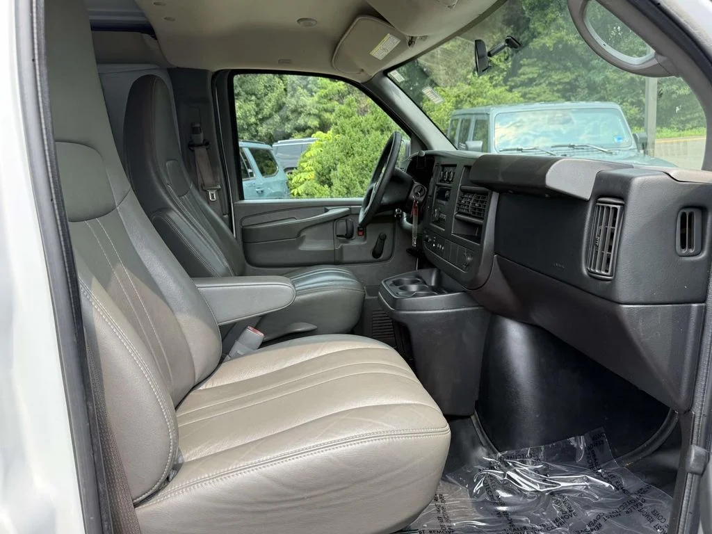 Used 2013 White Chevrolet Work Van image 14