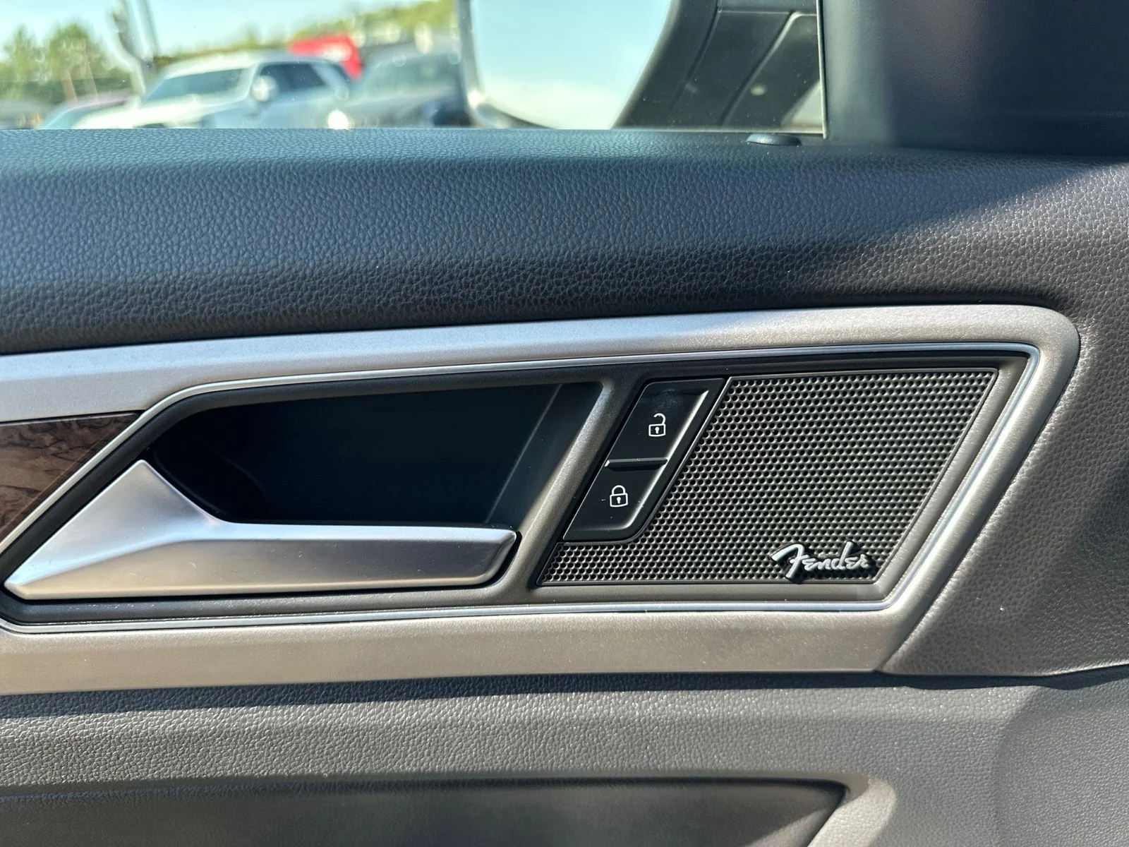 Used 2019 Gray Volkswagen SEL Premium image 21