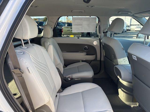 New 2026 Creamy White Pearl Hyundai SEL AWD image 10