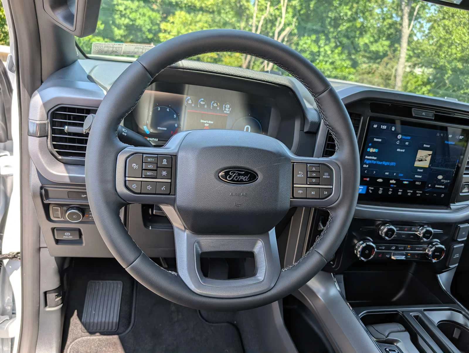 New 2026 Oxford White Ford XLT image 31