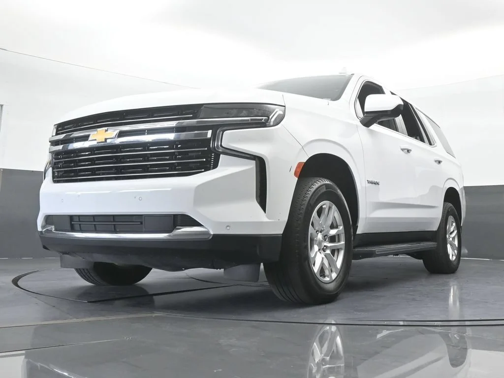 Used 2024 Summit White Chevrolet LT image 53
