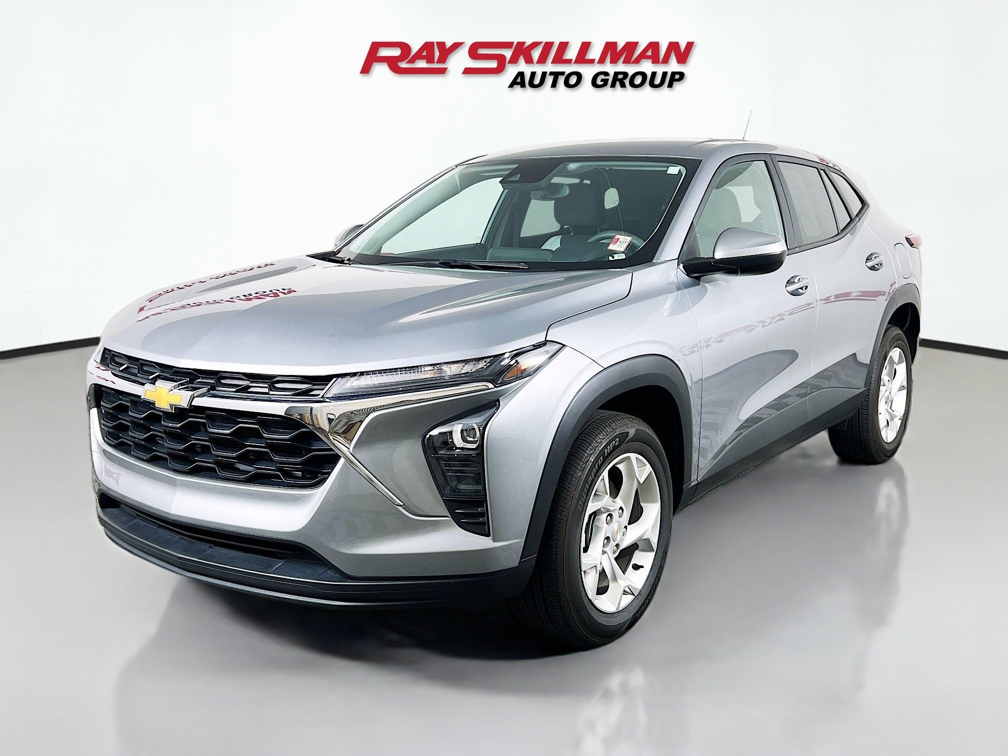 Used 2025 Sterling Gray Metallic Chevrolet 1RS image 3