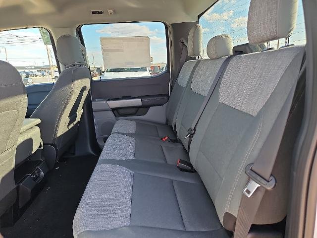 New 2027 Oxford White Ford F-350® XLT image 42