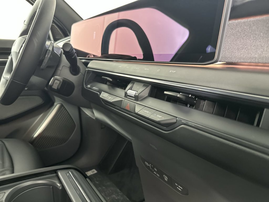 New 2026 Ivory Silver Kia Land AWD image 15