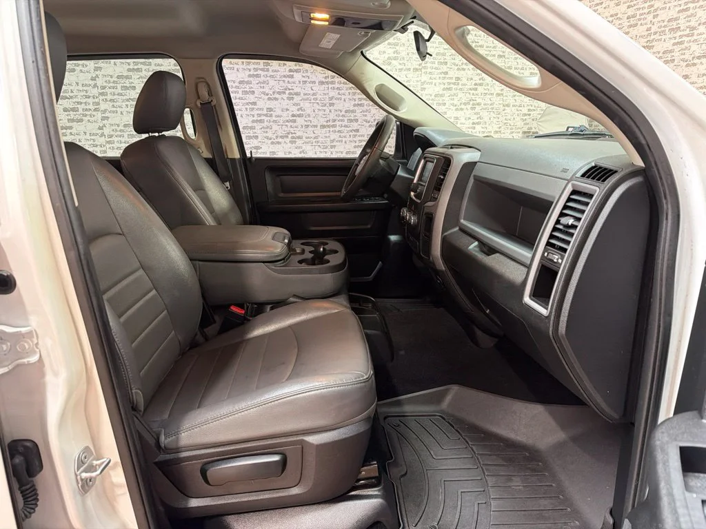 Used 2019 Bright White Clearcoat Ram Express image 10