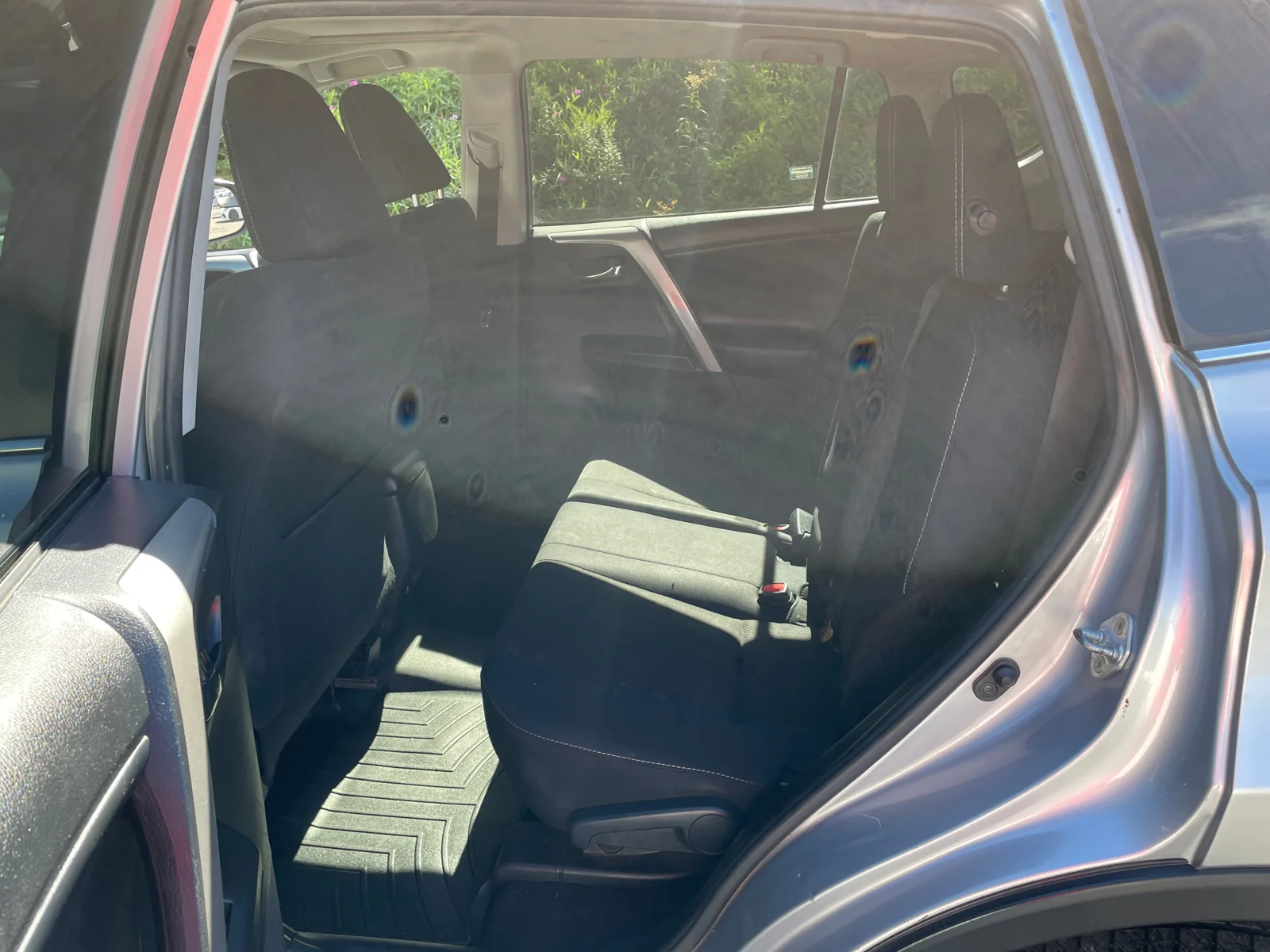 Used 2016 Silver Sky Metallic Toyota XLE image 25