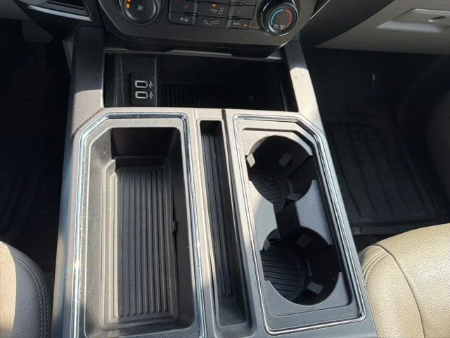 Used 2018 Red Ford XLT image 23