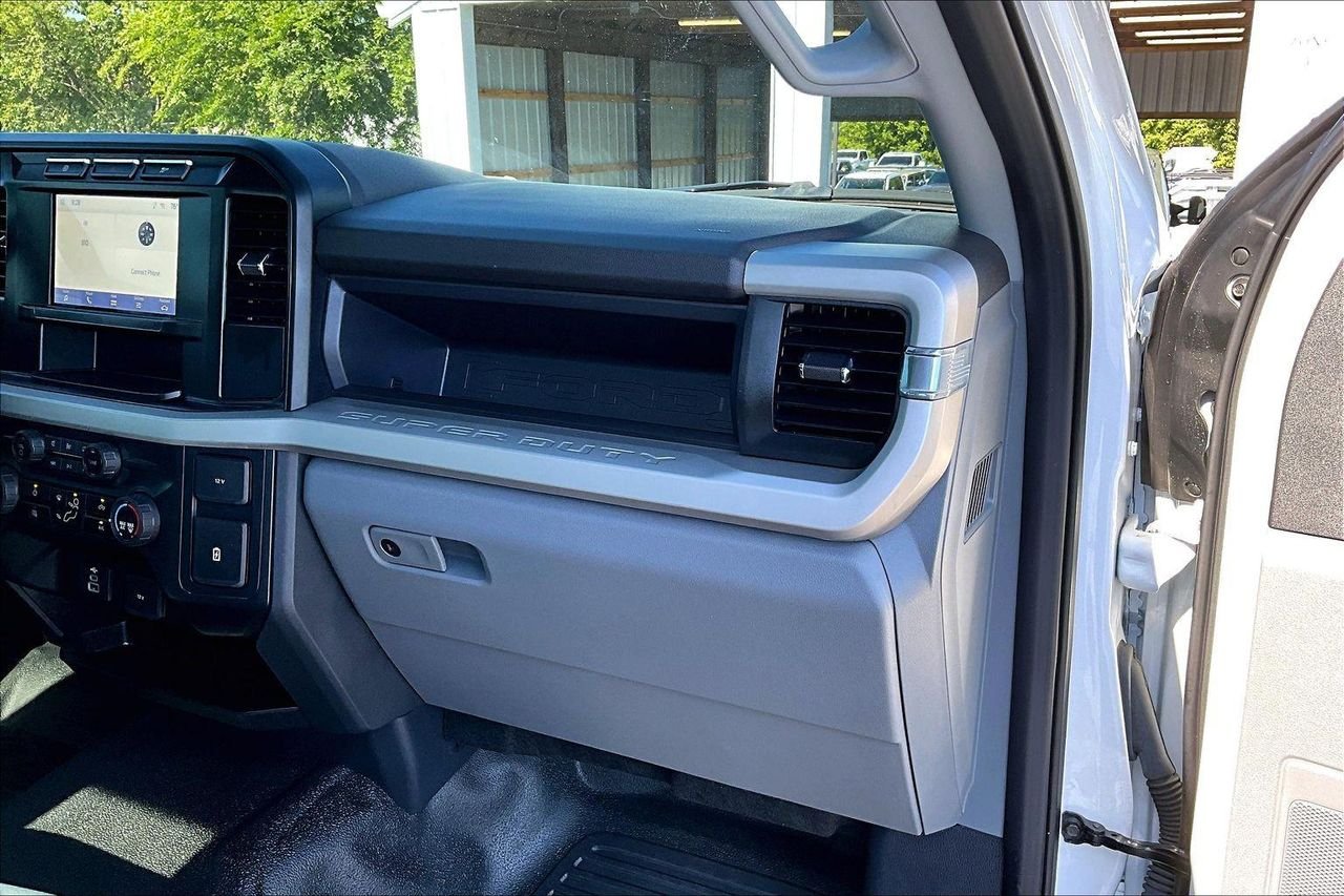 2024 Ford F-350 Super Duty XL - Photo 26