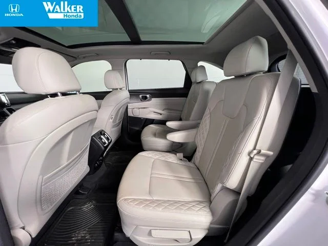 Used 2023 White Kia SX-Prestige image 15