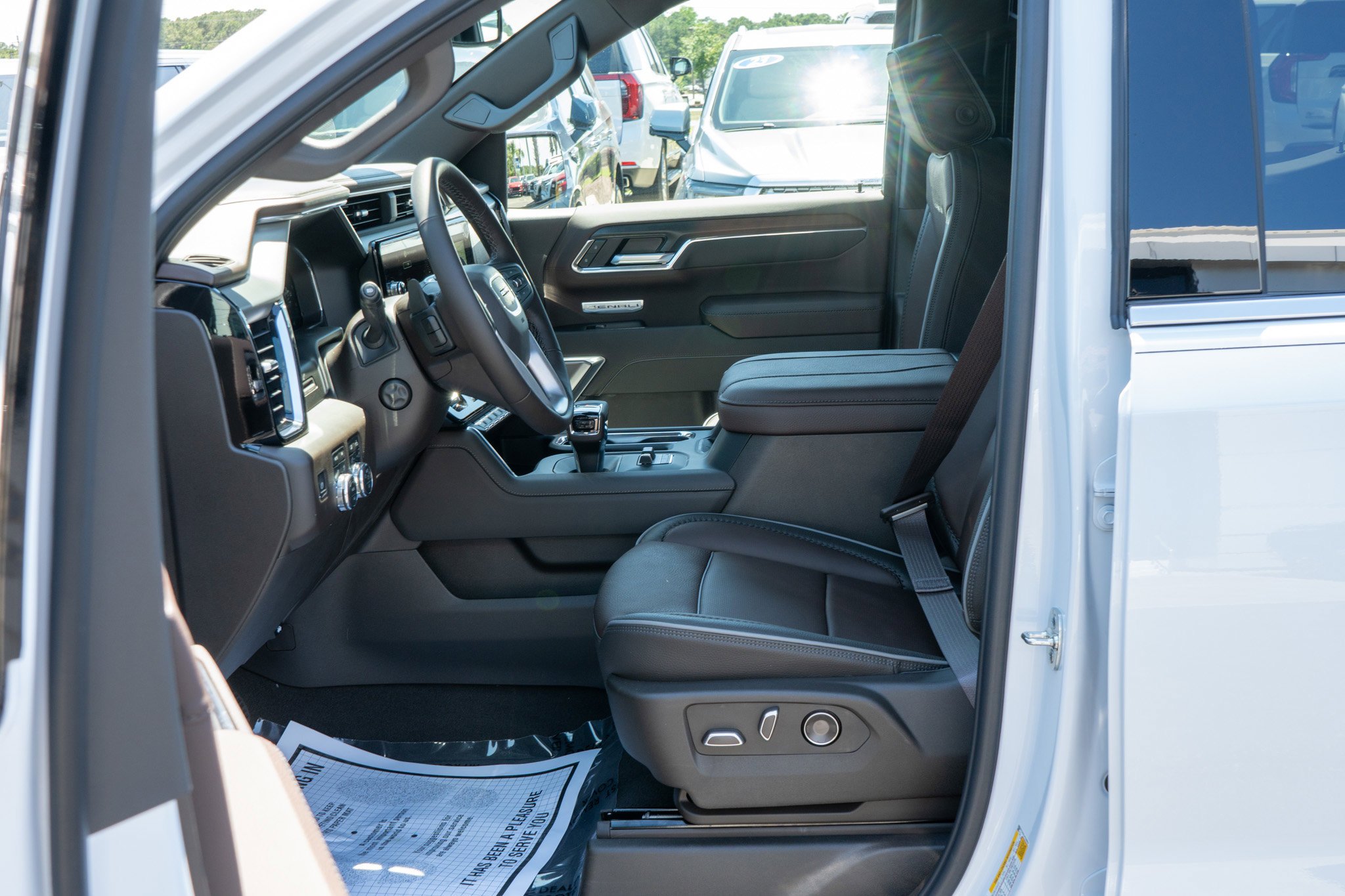 New 2026 Glacier White Tricoat GMC Denali image 27