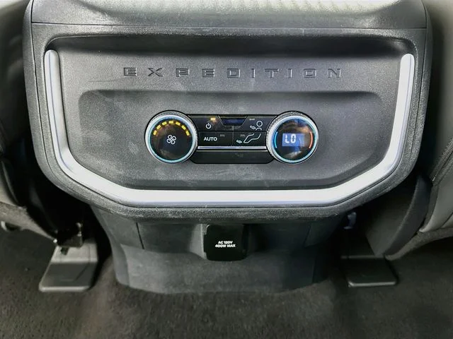 Certified Pre-Owned 2025 Ford Expedition Active