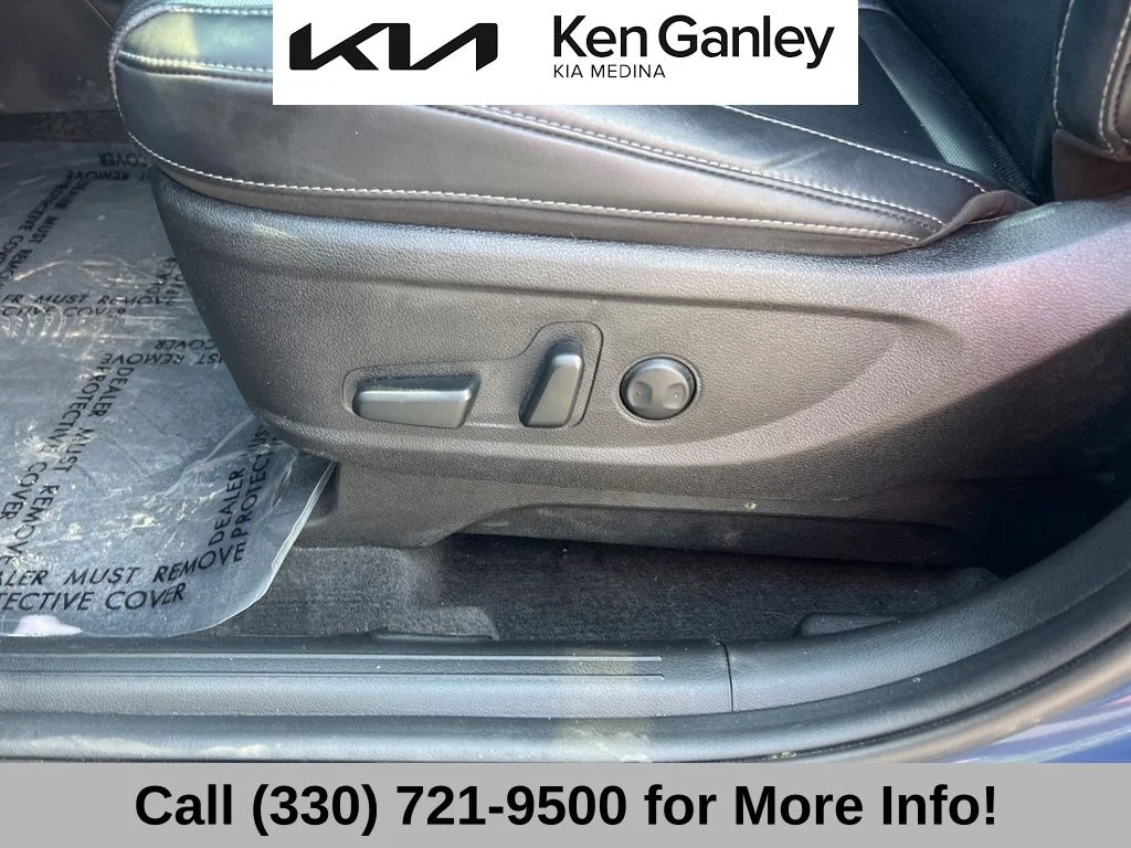 Used 2024 Black Kia S image 29