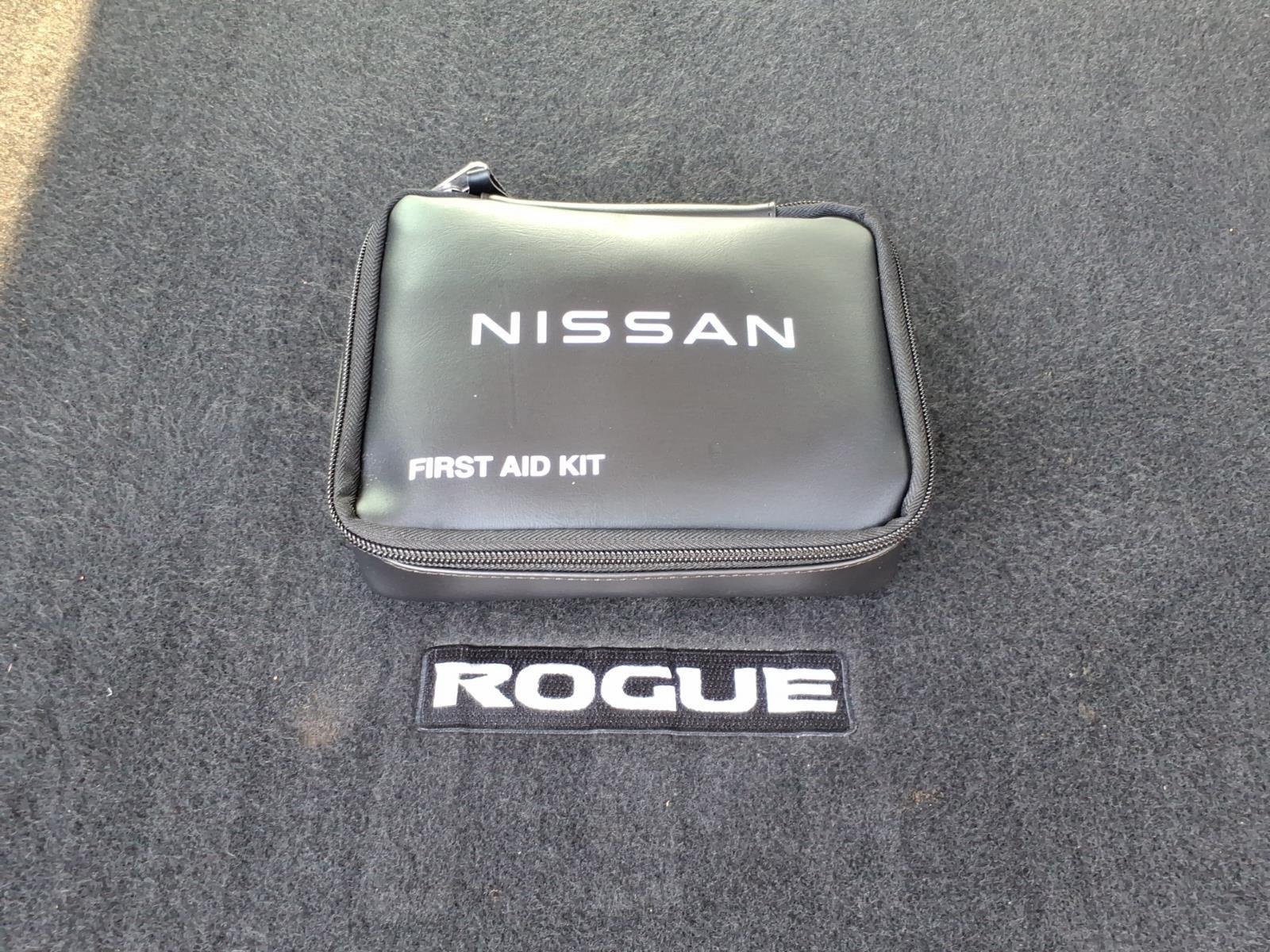 Used 2023 Caspian Blue Metallic Nissan S image 26