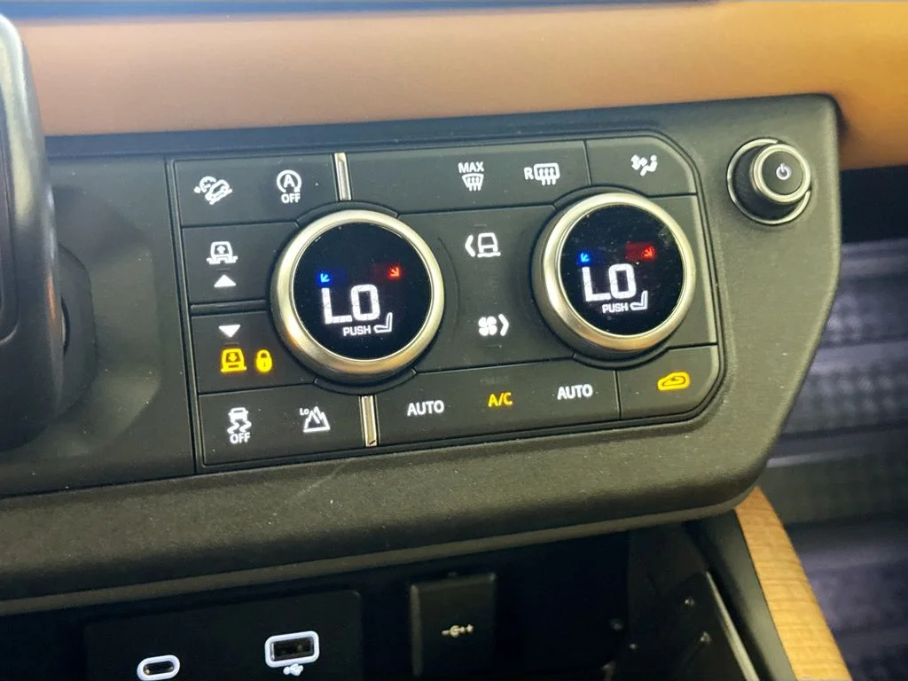 Used 2024 Green Land Rover X image 16