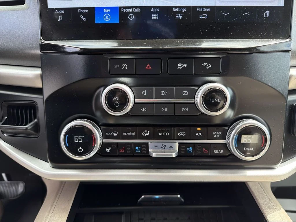 Used 2024 Gray Ford XLT image 25