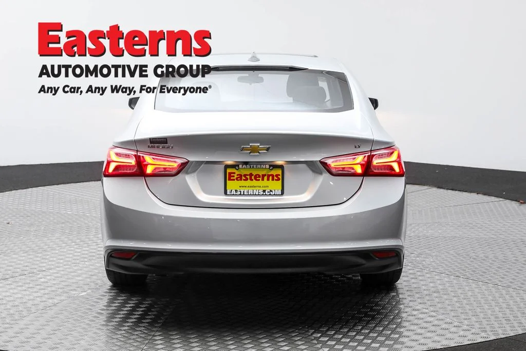 Used 2022 Silver Chevrolet LT image 6