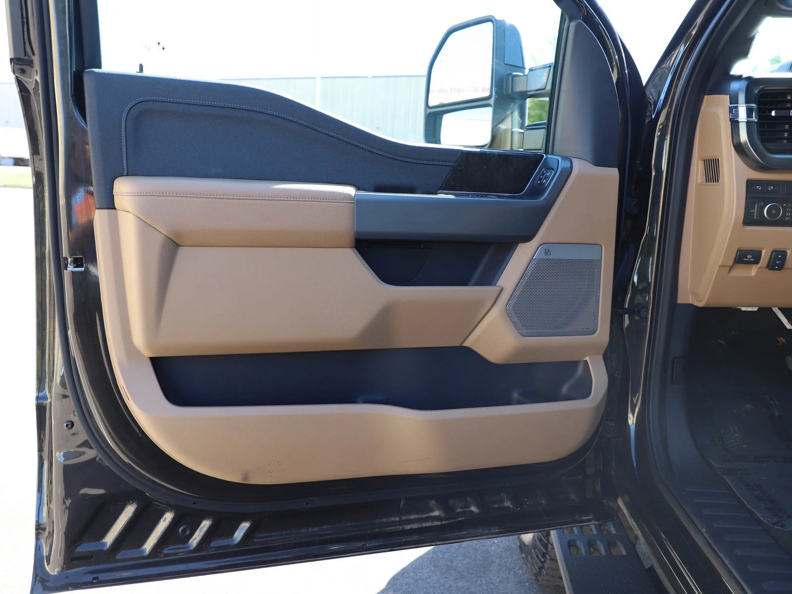 Used 2024 Bronze Metallic Ford Lariat image 19