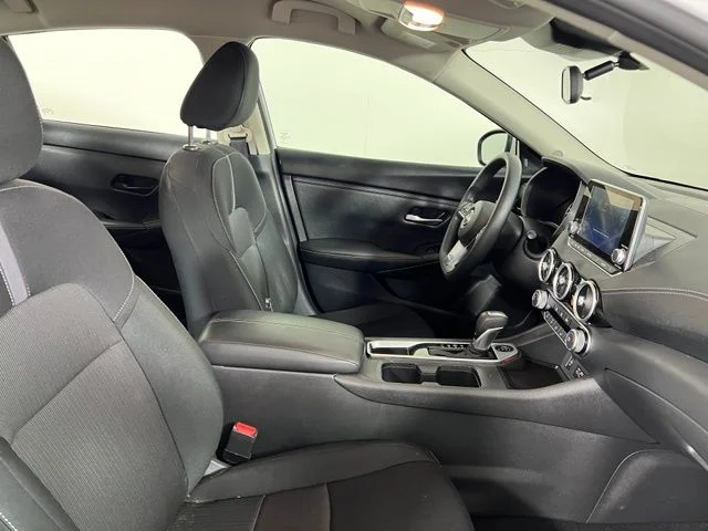 Used 2025 White Nissan SV image 36