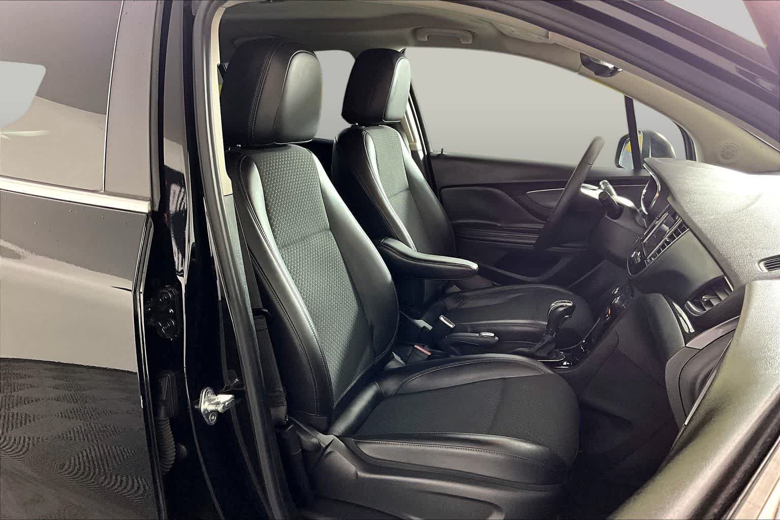 2022 Buick Encore Preferred - Photo 9