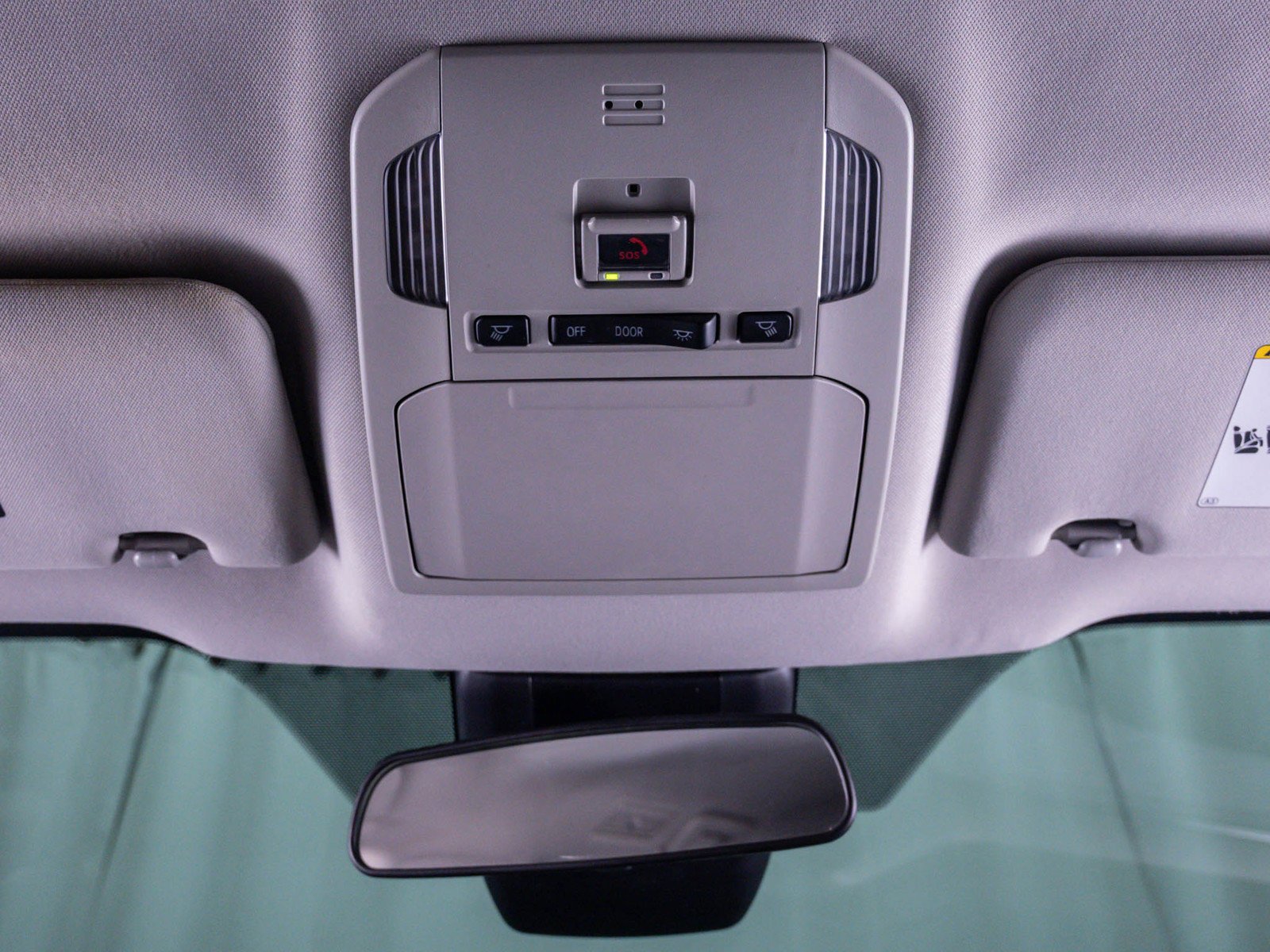 Used 2022 Pearl Toyota LE image 30