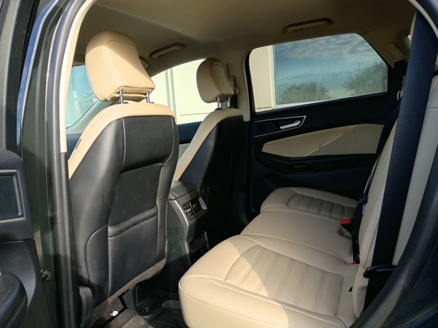 Used 2024 Green Ford SEL image 6