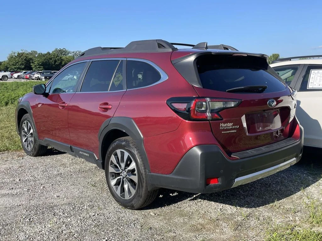 Used 2025 Crimson Red Pearl Subaru Limited image 3