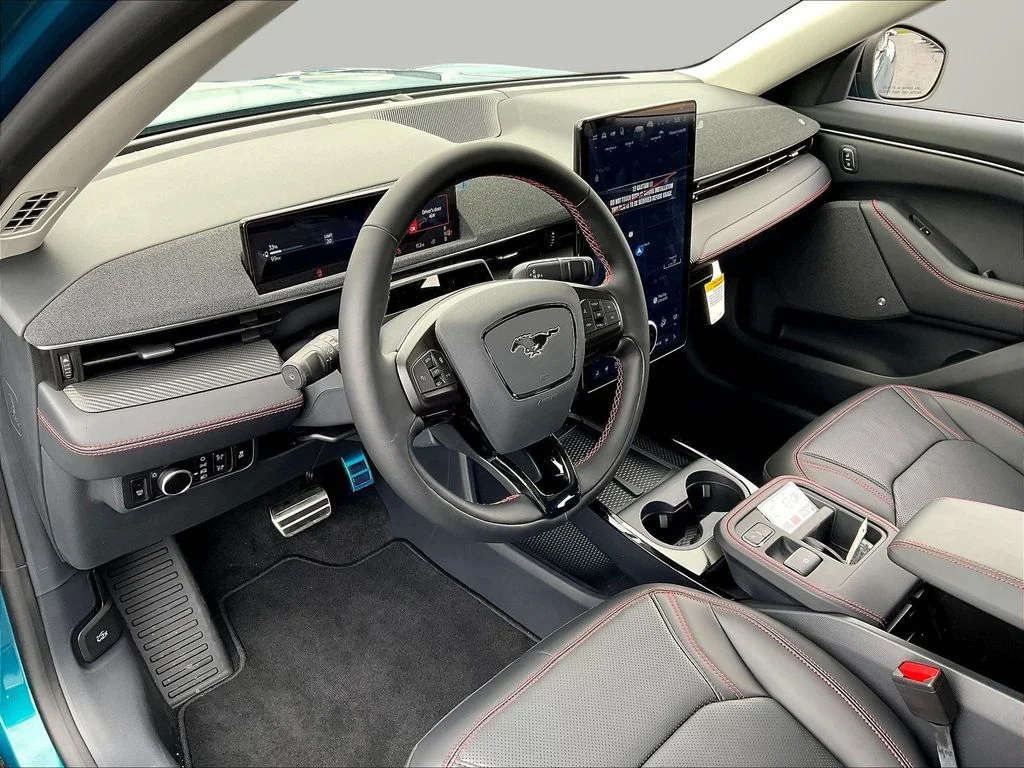 New 2026 Adriatic Blue Metallic Ford Premium image 7
