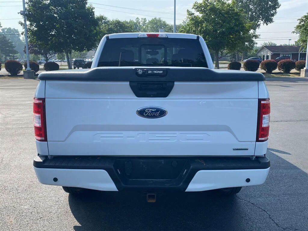 Used 2019 Oxford White Ford XLT image 11