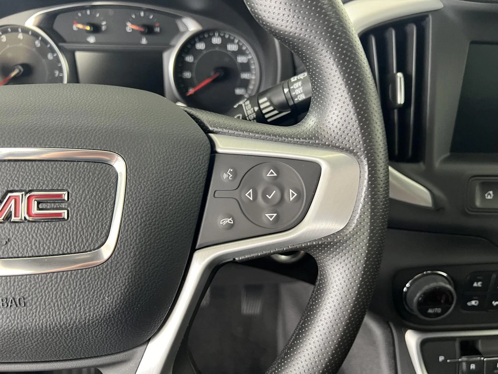 Used 2024 Rd Gmc  image 20