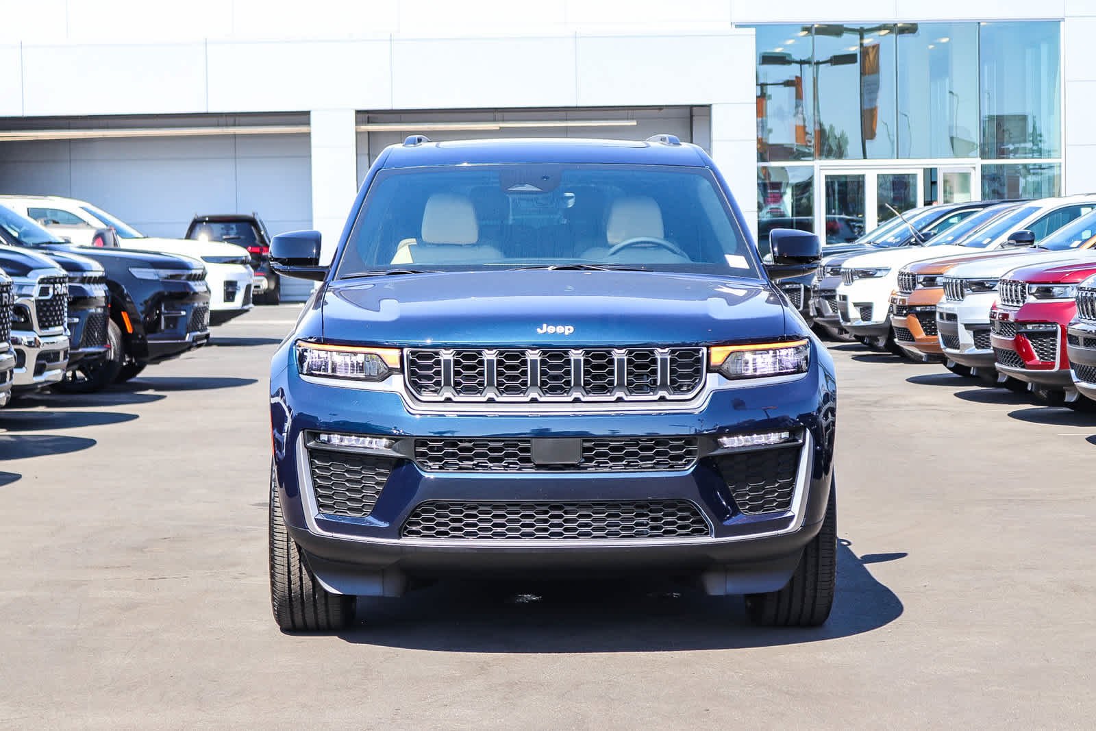 New 2027 Fathom Blue Pearl-Coat Paint Jeep Limited image 2