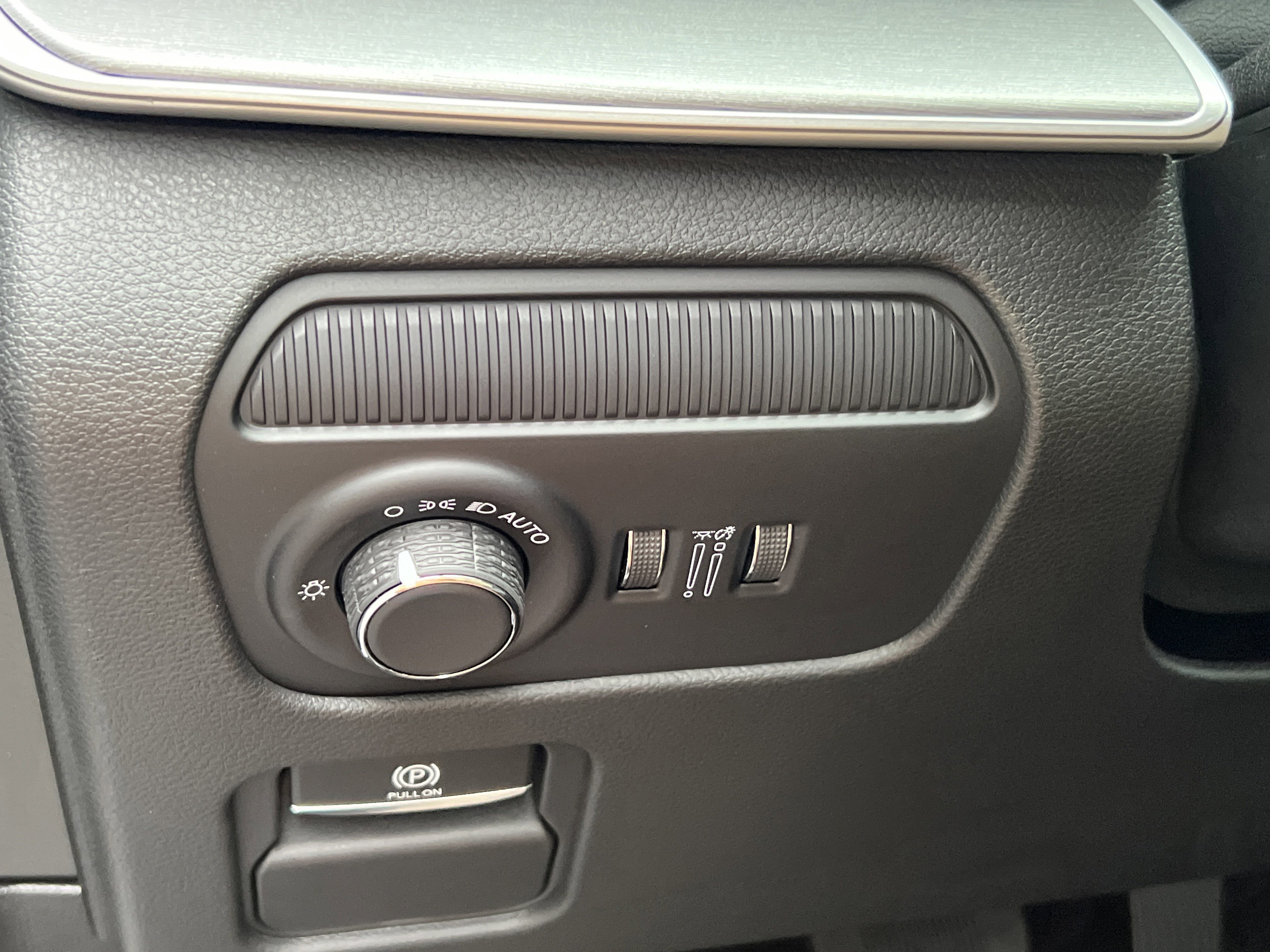 New 2026 High Gloss Black Exterior Paint Jeep Limited Reserve image 29