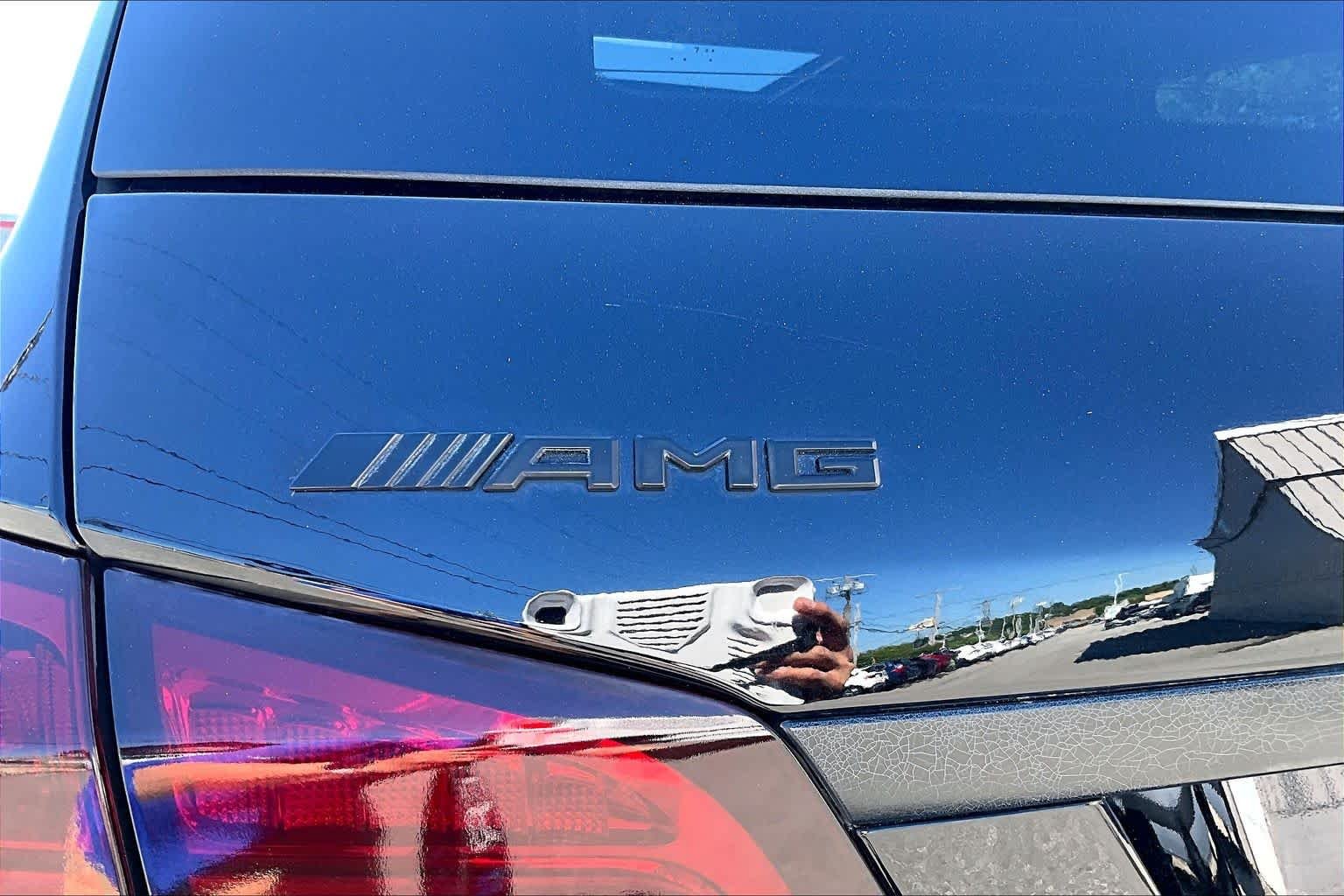 Used 2018 Obsidian Black Metallic Mercedes-Benz AMG® GLS 63 image 29
